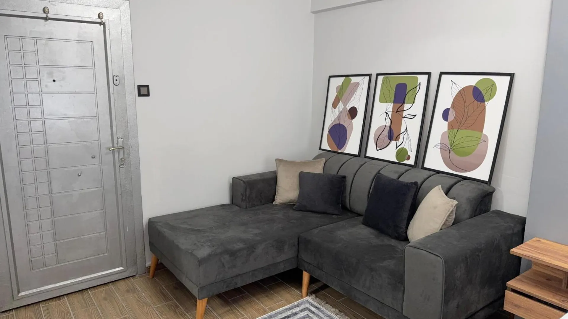 **  Cenova Suite Hotel اسطنبول تركيا